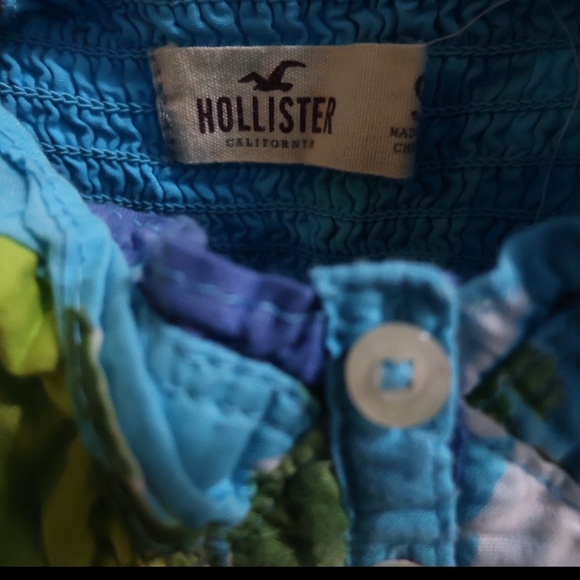 Hollister | Blue and Green Patterned Top - Picture 4 of 4